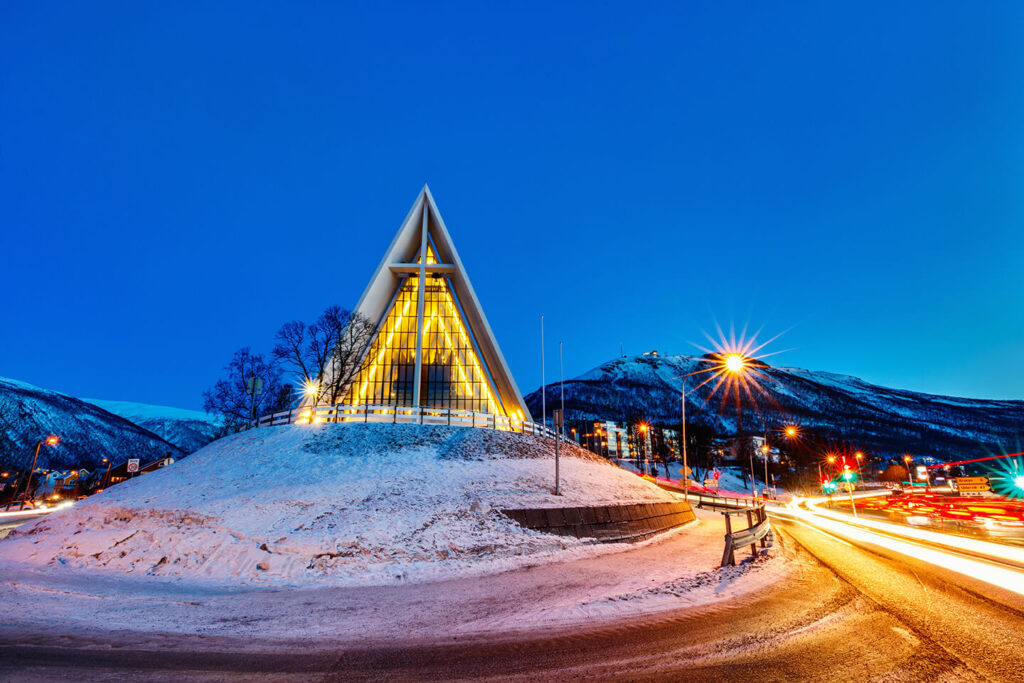 Escapada a Tromsø y avistamiento de ballenas con noche a bordo